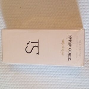 Giorgio Armani Si Eau de Parfum -